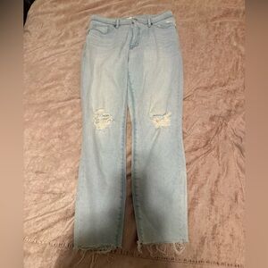 Bundle of two pairs of great pants! Anne Taylor Loft jeans and Level 99 joggers!